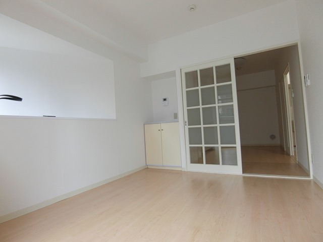 居室・リビング　別部屋参考写真です