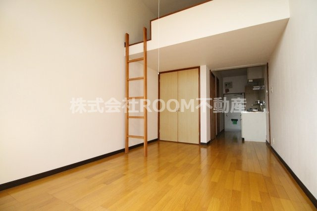 居室・リビング　ゆったりとした居間です