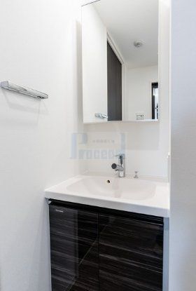 洗面設備　使いやすい独立洗面台☆