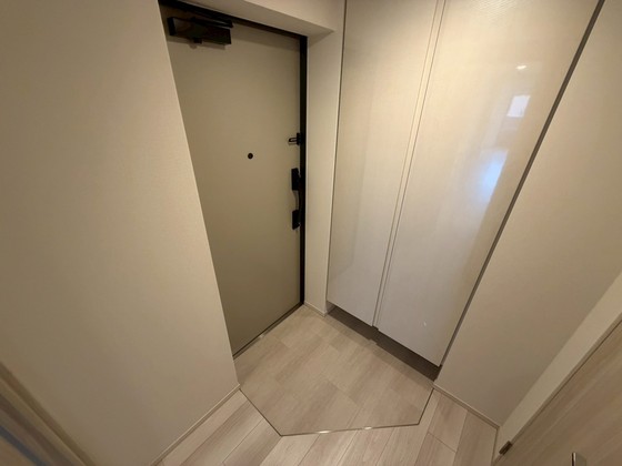 玄関　※別部屋の写真です