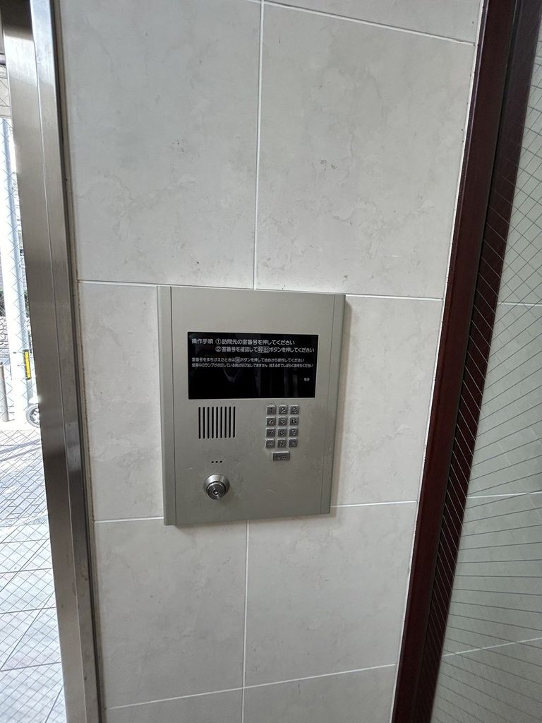 セキュリティ　下駄箱