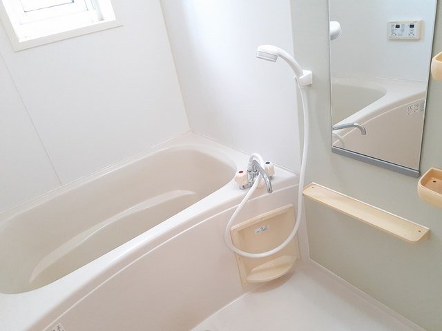 バス・シャワールーム　お風呂で日々の疲れを落としましょう