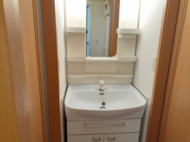 洗面設備　広い洗面スペース