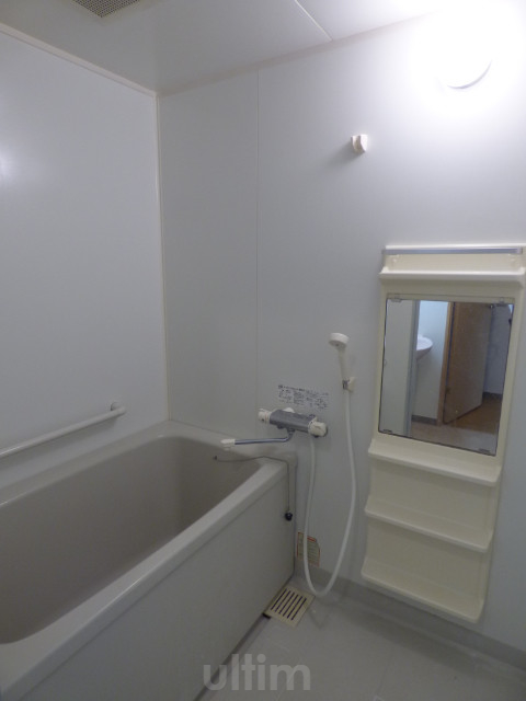 バス・シャワールーム　別室の画像です、ご参考までに