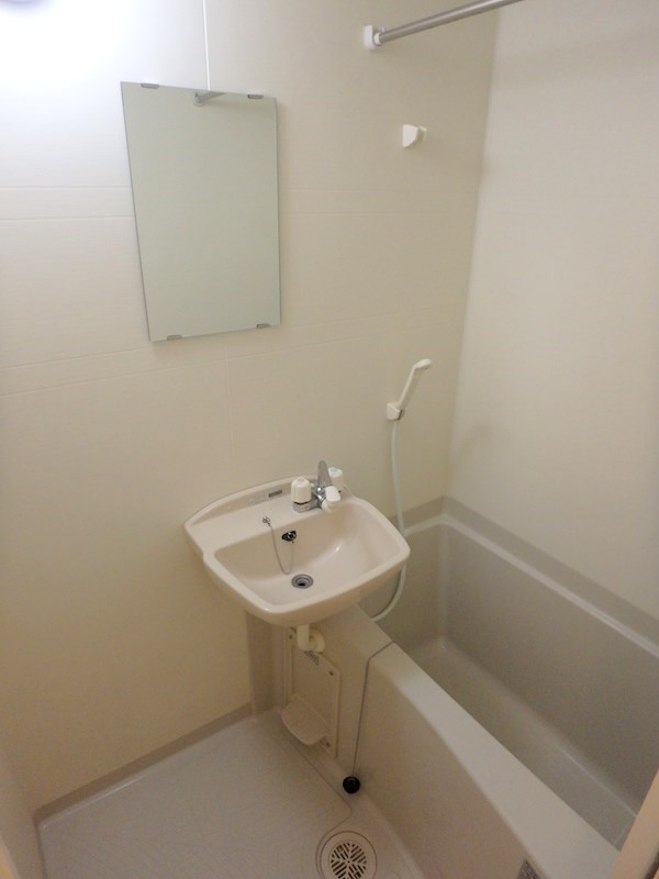 バス・シャワールーム　バスルーム