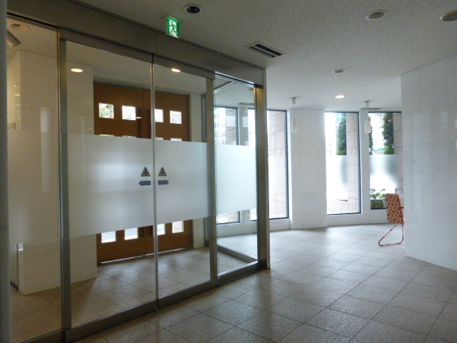 エントランス　エントランス