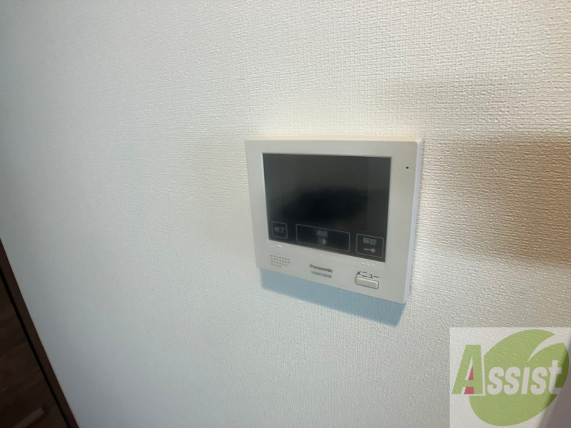 セキュリティ　ＴＶモニター付インターホンです。来客者の顔が見えるので安心！