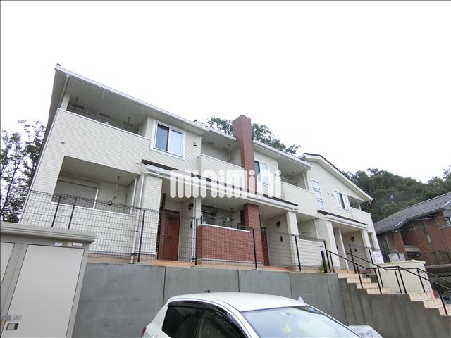 建物外観　１棟８戸のアパート。