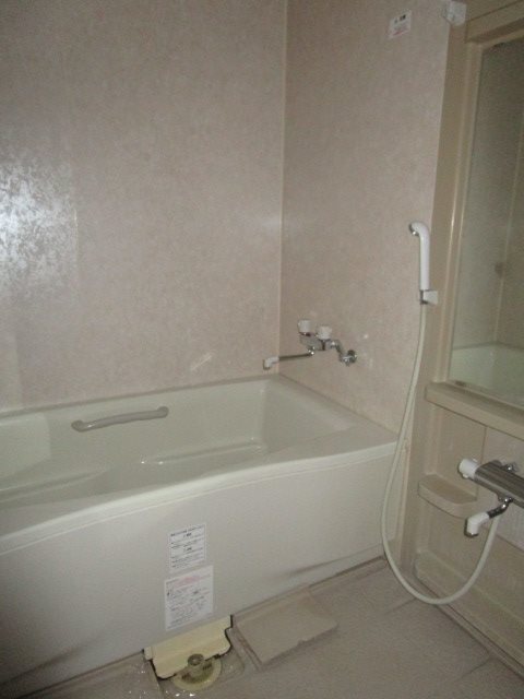 バス・シャワールーム　画像は601号室です（参考）