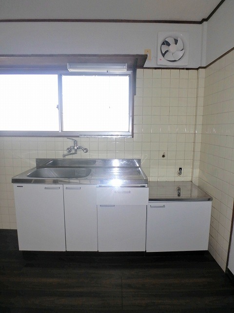 キッチン　窓があって明るいキッチン☆