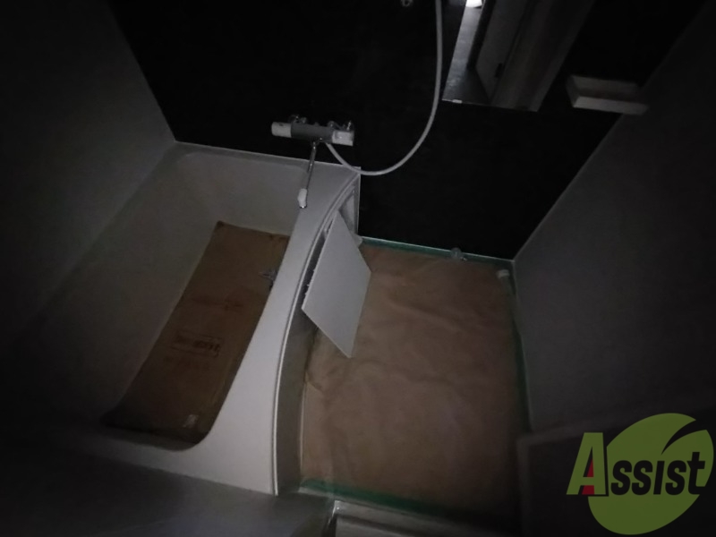 バス・シャワールーム　お風呂です。ゆっくりお風呂につかるのも体に良いですね