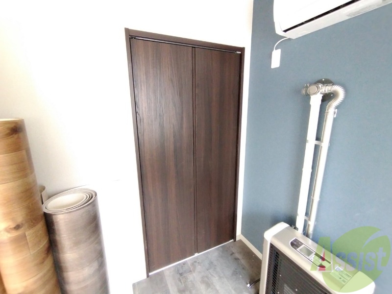 収納　寝室の収納です。部屋がすっきり片付きます。