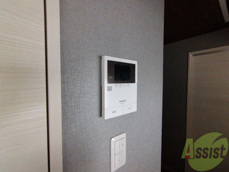 セキュリティ　ＴＶモニター付インターホンです。来客者の顔が見えるので安心！