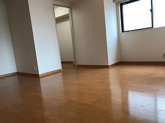 居室・リビング　写真は同タイプ住居です。