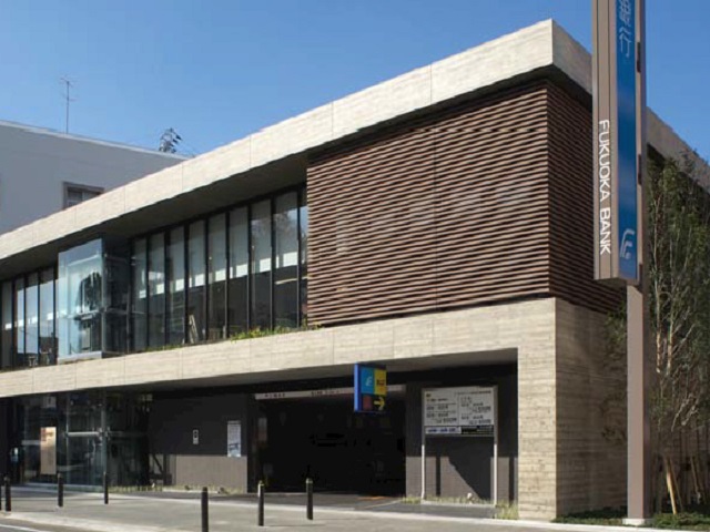 銀行　福岡銀行小笹支店（銀行）まで617m