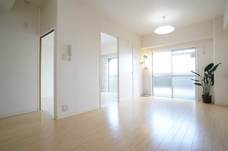 居室・リビング　※同建物・別号室の写真です★（実際のお部屋とは異なります）