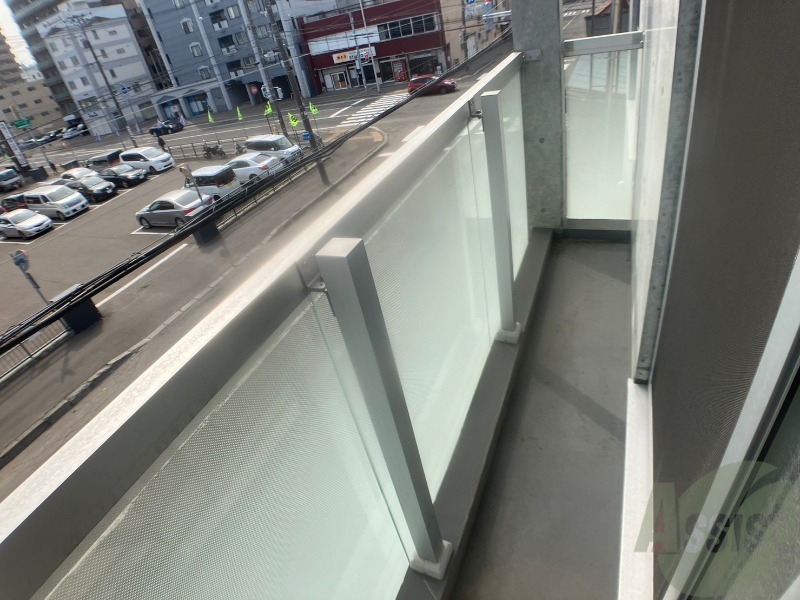 バルコニー　バルコニーが付いていますので一息ついてみてはいかがですか。