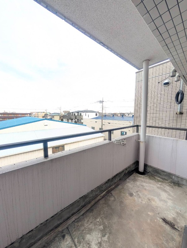 バルコニー　※他の号室写真になります。