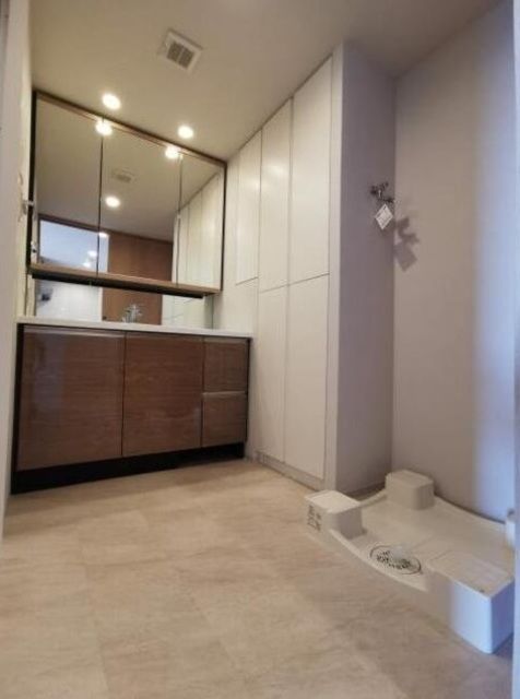 洗面設備　同施工　現状優先