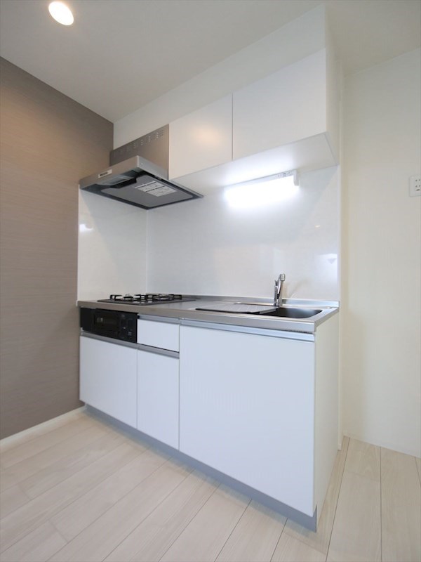 キッチン　システムキッチン（ガス2口コンロ・グリル付）　同仕様写真