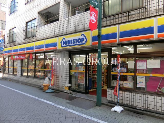 コンビニ　ミニストップ北千住店（コンビニ）まで518m