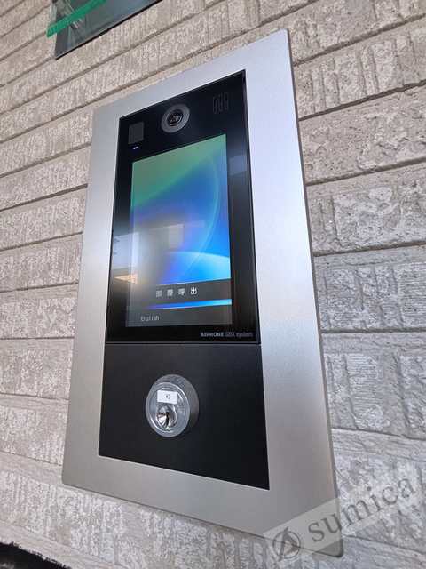 エントランス　オートロックで部外者はシャットアウト♪♪