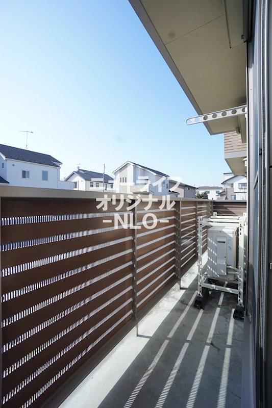 バルコニー　南に面したバルコニー☆お洗濯物も良く乾きます☆