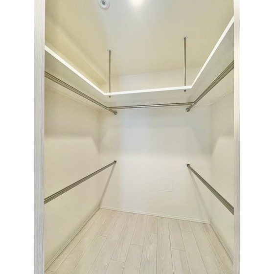 収納　ウォークインクローゼット