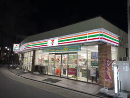 コンビニ　セブンイレブン 葛飾金町駅西店（コンビニ）まで428m
