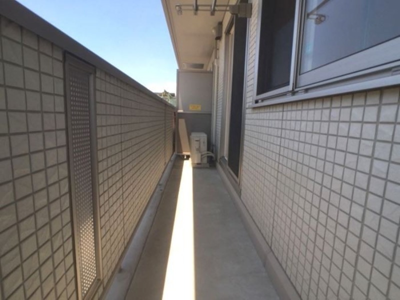 バルコニー　図面と現状に相違がある場合には現状を優先