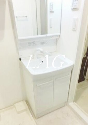 洗面設備　洗面台です。