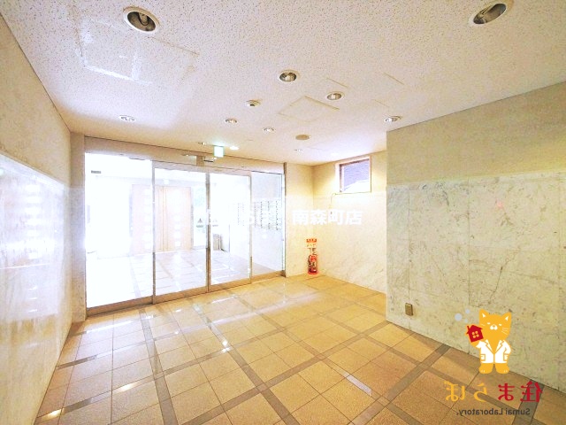 エントランス　共用部の印象も大切に