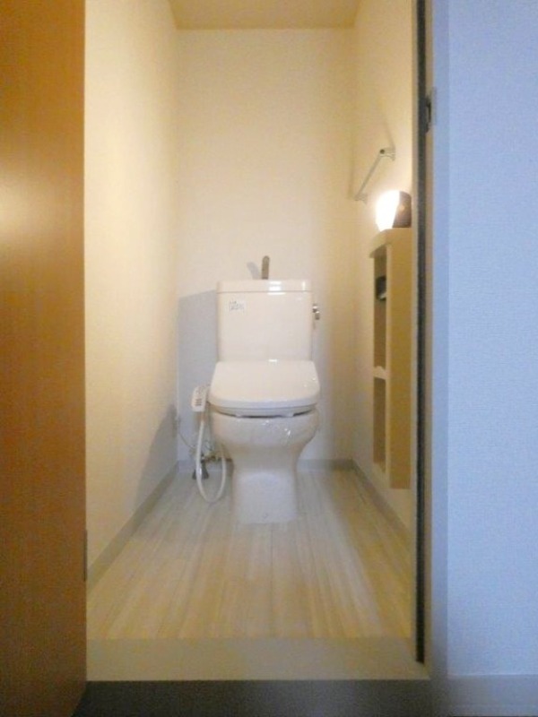 トイレ　図面と現状に相違がある場合には現状を優先