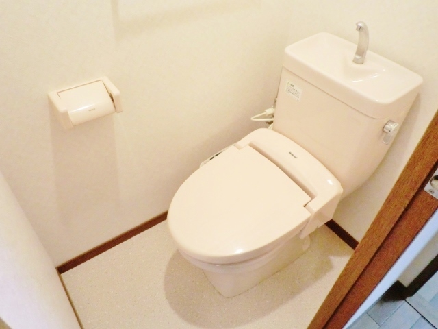 トイレ　シャワートイレ