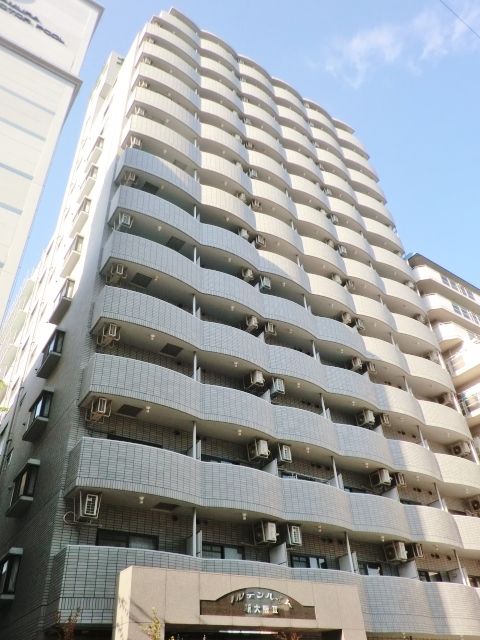 建物外観　ＳＲＣ造で重厚感あるフォルム