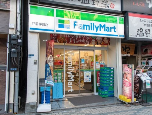 コンビニ　ファミリーマート 門前仲町店（コンビニ）まで448m
