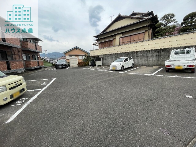 駐車場　建物設備