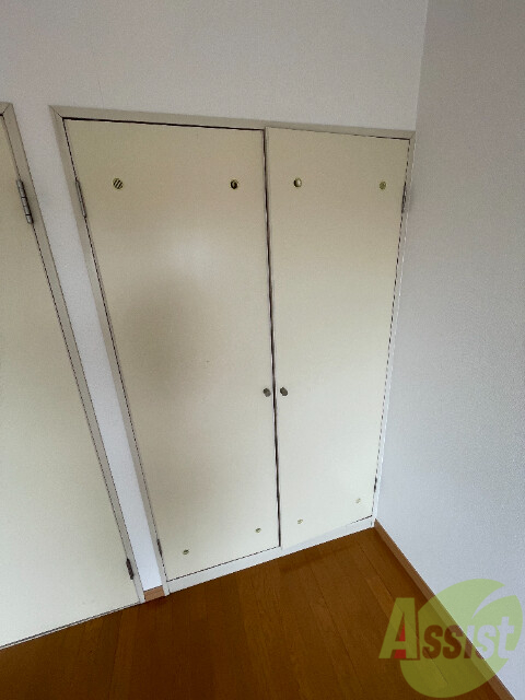 収納　クローゼットがありました。お洋服や荷物はここへ