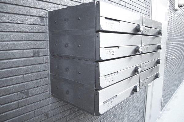 エントランス　ポスト