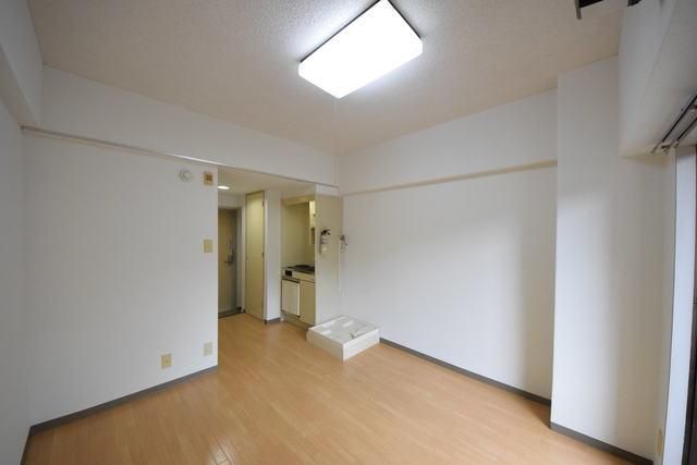 居室・リビング　フローリング