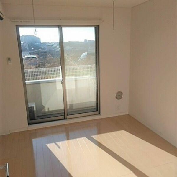 居室・リビング　別部屋参考写真