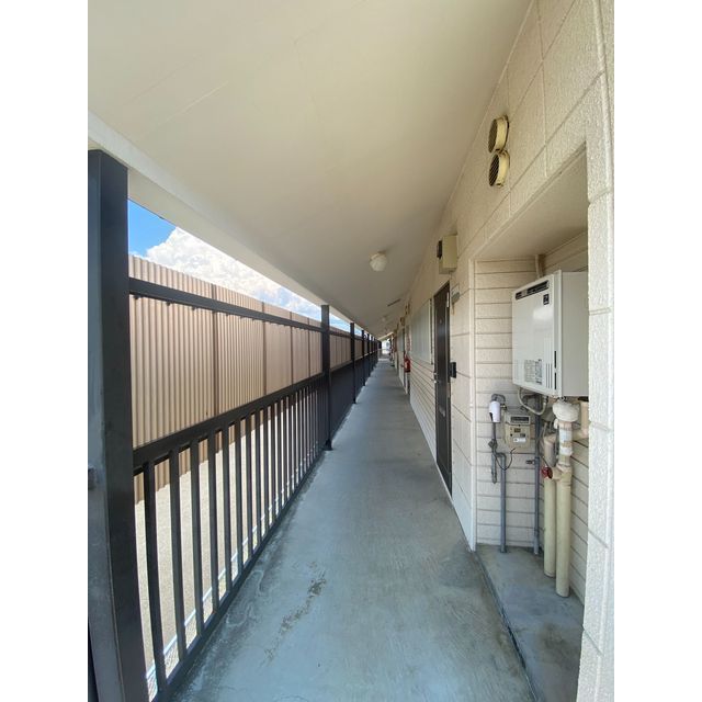 眺望　目隠しがあるので周囲の目線が気になりにくいですね