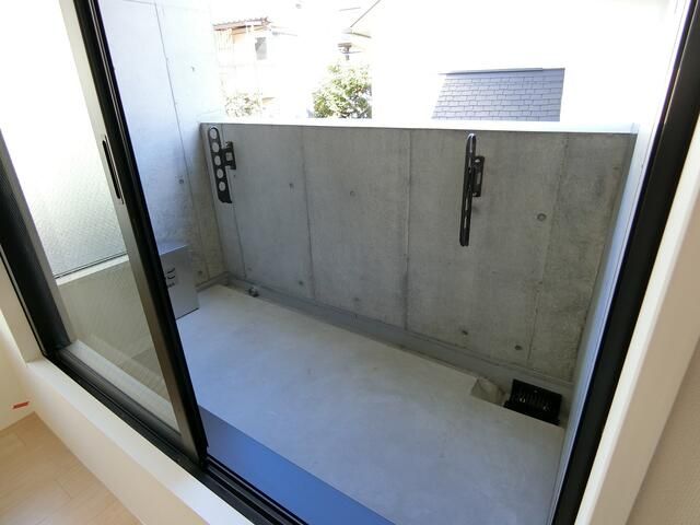 バルコニー　※別部屋写真参照