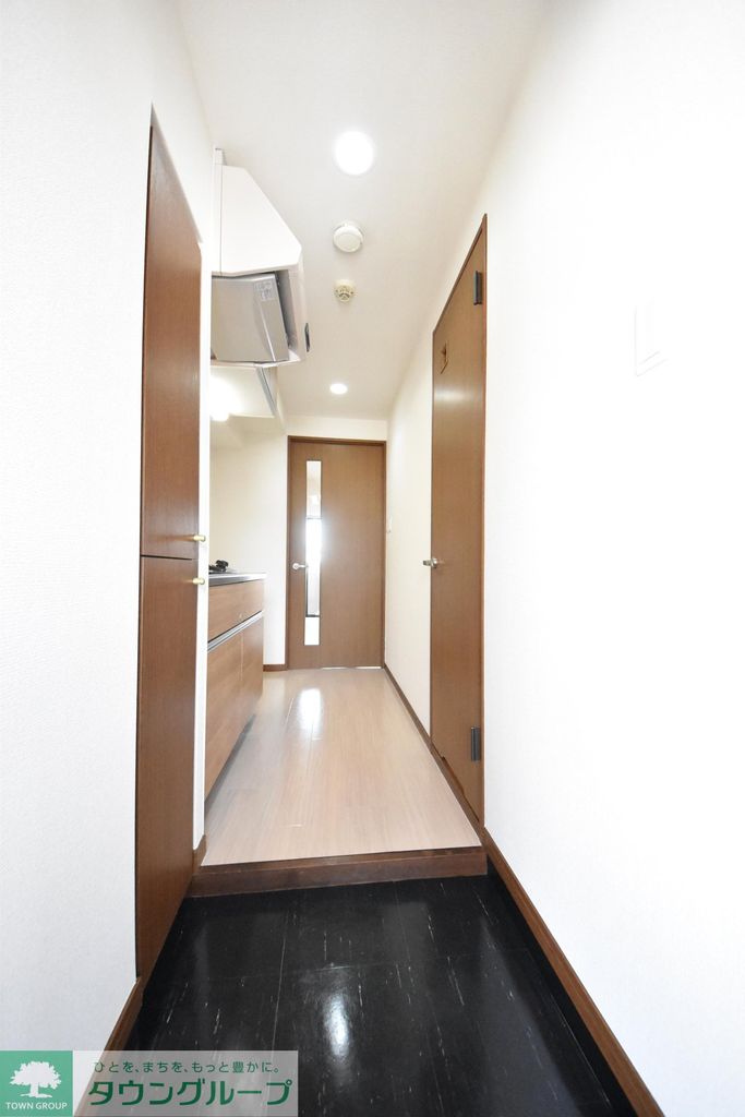 玄関　キッチン