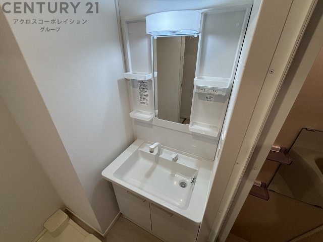 洗面設備　独立洗面化粧台付きでおすすめです！