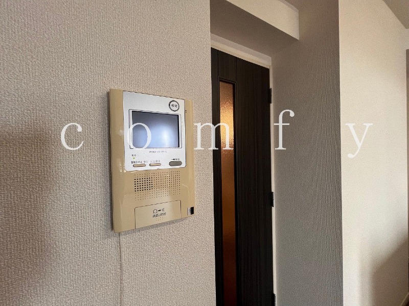 セキュリティ　モニター付きインターホン