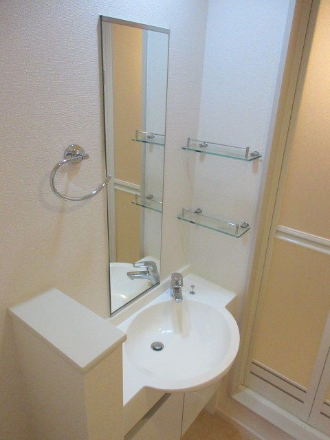 洗面設備　★洗面台／同物件別号室写真★