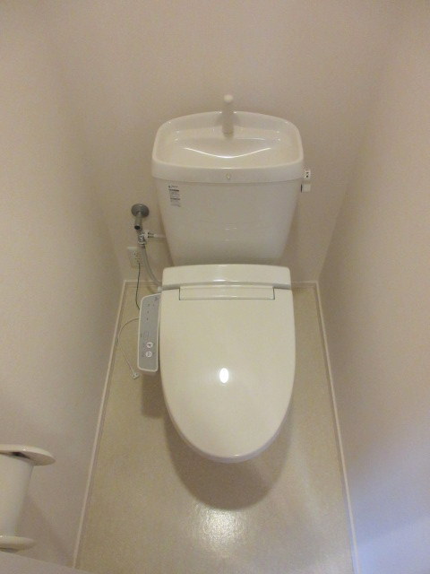 トイレ　★トイレ／同物件別号室写真★