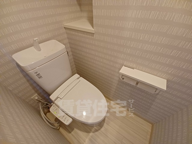 トイレ　反転タイプ