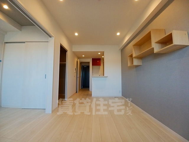 居室・リビング　反転タイプ